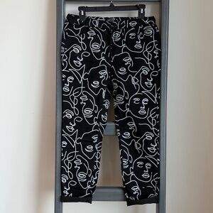 Charlie B Abstract Face Print Pants – Size Small (Like New)